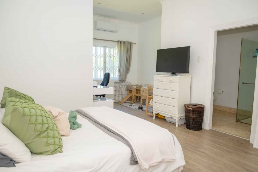 5 Bedroom Property for Sale in Walmer Eastern Cape